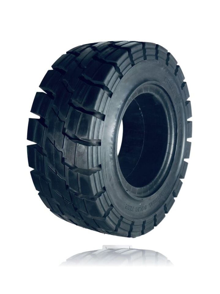 28.9-15 (8.15.15/225.75-15) QİYU SİYAH SEGMANLI DOLGU LASTİK